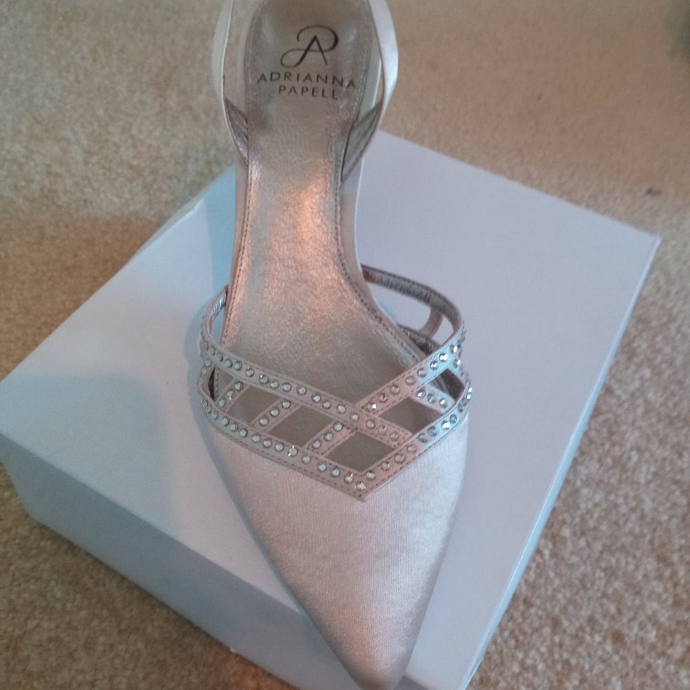 Adrianna Papell Slingbacks Nude/Sand NWT